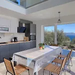 Ferienhaus Tata Ravni