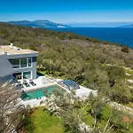 Tata Ferienhaus *