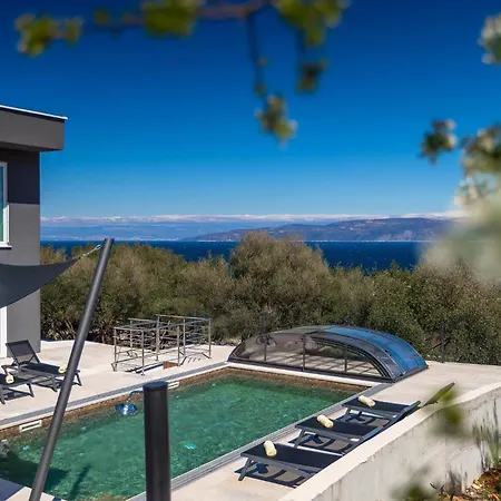 Holiday home Tata Ravni